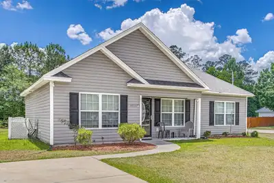 Image de 6 Mi to Dtwn Conway! Quiet Family Getaway w/ Patio