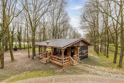 Image de 2 bedroom stunning home in Erm