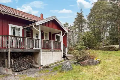 Image de Pet friendly home in Djurhamn with house sea view