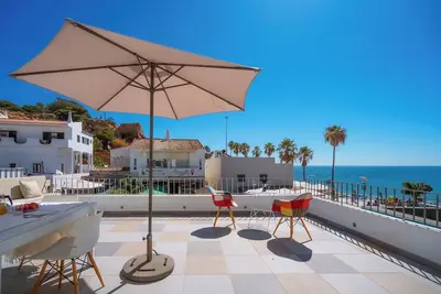 Image de Luxury Sea View Retreat with Cinema & Snooker