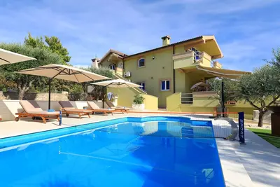 Image de Villa Paulina with Heated Pool