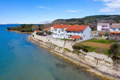 Image de Apartment Gazic 3 by the Sea