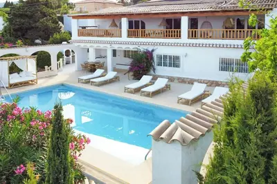 Image de Villa de style ibicenco avec vue à Benissa