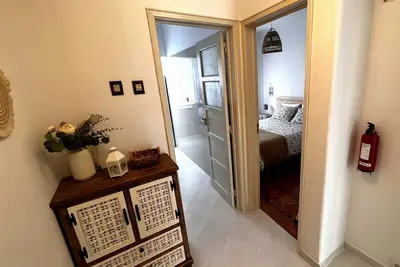 Image de A cozy space in a central location in the traditional neighborhood of Moscavide.