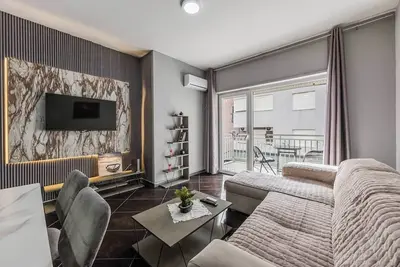 Image de Sunset Apartment | 1br Escape by PikHost