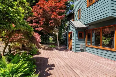 Image de Craftsman Grove - 4br, 10 minutes to campus, with game room!