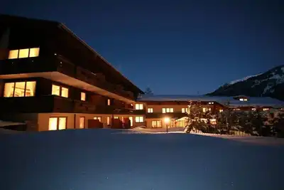 Image de Appartement à Mittelberg avec piscine