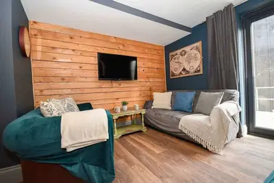 Image de 2 Private Rooms in Shared Apartment with Kitchen