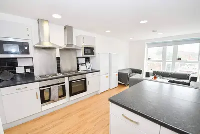 Image de Massive 13-Br Liverpool Apartment – Retreat