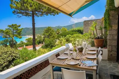 Image de Villa « Aster » avec vue sur la mer, Wi-Fi et climatisation