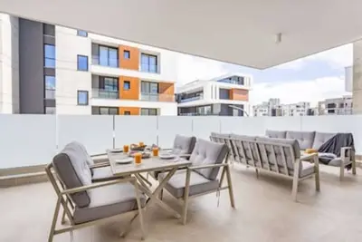 Image de 203 Mulberry Court- Stylish with Large Terrace