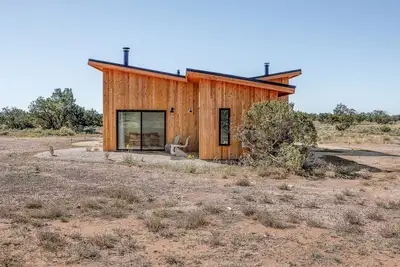 Image de Rustic Wild West Casita with Wood-Burning Stove near Grand Canyon, Arizona