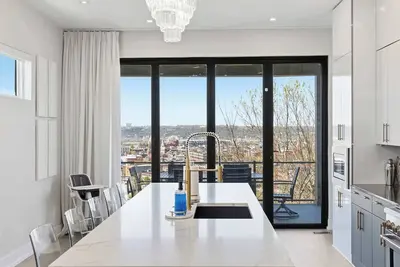 Image de Skyline Views | Mt Adams | 4br | Sleeps 10