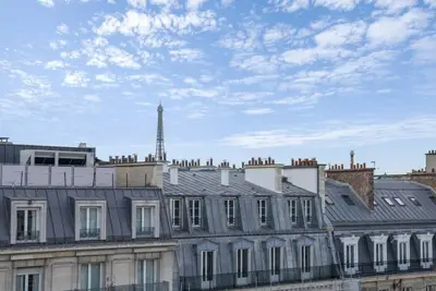 Image de Parc Monceau-1 br-Haussmann-Effei Tower View-Ac