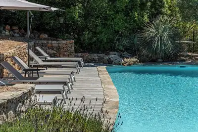 Image de Villa à Carqueiranne, 5 chambres, 5 sdb, piscine chauffée, clim. Plage à 2. 5km