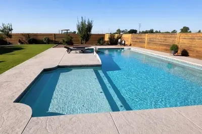 Image de Mountain View Pool Home with Game Room & Fire Pit