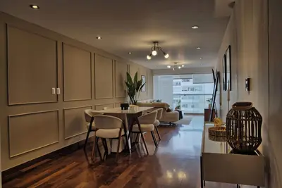 Image de Luxury apartment 5 minutes walking distance to Larco Mar, Prime Location.