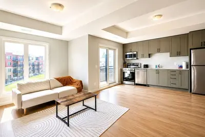 Image de Modern Urban Escape 2br 2. 5ba with Balcony