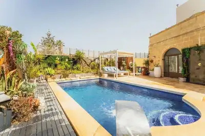 Image de Tal Jordan Complex - Bungalow #4: Frog