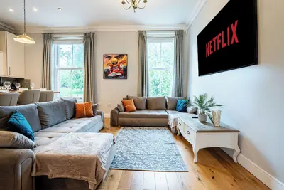 Image de Lux Maisonette House | Sleeps 16 | Perfect for Families