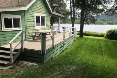 Image de Shawnigan Lake Waterfront Cottage