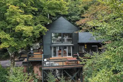 Image de Dreamy Catskills mountain getaway w/ yoga studio