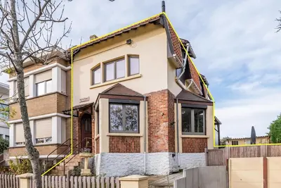 Image de Maison de bord de mer typique rénovée