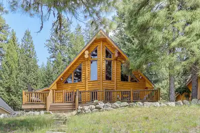 Image de Beach & Dock Access! Waterfront Payette Lake Home