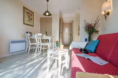 Image de Duplex Grospierres avec grande terrasse pour 4 personnes
