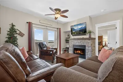 Image de Granby Ranch Family Escape • Walk to Lifts • Hot Tub & Pool • Mountain Views