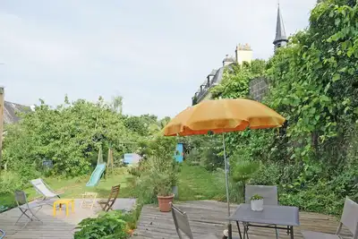 Image de Maison familiale Port de St Goustan avec jardin et parking