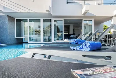 Image de Villa w/ Jacuzzi and Heatable Pool