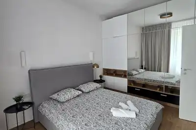 Image de Luxury 1-bedroom apartment with Ac in center of Bucharest for 5 ppl