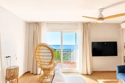 Image de Sunny apartment in the naturist area of Vera Playa with sea view
