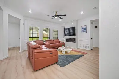 Image de Paradiso in Frisco, A perfect home away from home in North, Dallas!