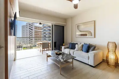 Image de Casa Cilcia: Bright 2-bedroom Luxury apartment with sea and pool views.