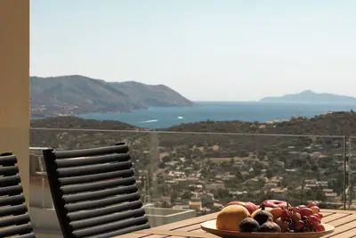 Image de Modern Sea View Apartment with Balcony on the Athenian Riviera