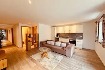 Image de Apartment (79 sqm) with private outdoor access and terrace