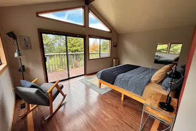 Image de 4 Bedrooms @ the Road’s End - Redwoods, Orchards, Sauna, HotTub