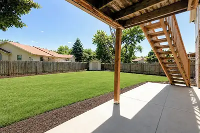 Image de Capitol Beach/ 5 Minutes from Downtown Lincoln. Spacious 4 bed 2 bath- Sleeps 8+