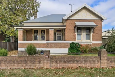 Image de Dalton Bungalow - Heritage Character