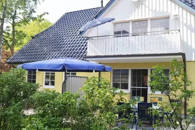Image de Maison de vacances à Prerow avec piscine