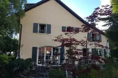 Image de Old farmhouse renovated with taste and charm /  3 bedrooms and 2 bathrooms
