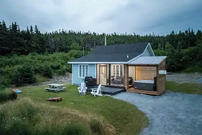 Image de Oceanfront Boutique Retreat~Hot Tub~4 Season Patio