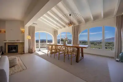 Image de Villa rénovée, piscine chauffée, vue Montgo - 4ch, idéale familles