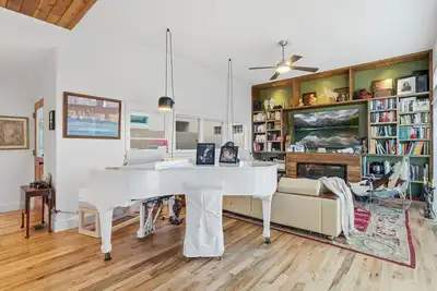 Image de Boutique-Feel Townhome w/ Piano + Balcony