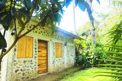 Image de Stone cabin with 2 double beds and Ac