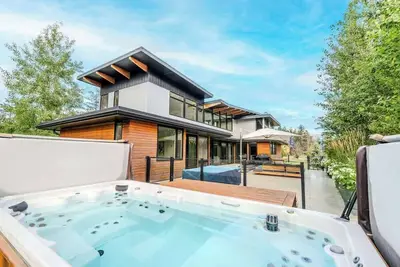 Image de Mountain View Estate 4. 4 Acre Luxury Getaway Invermere