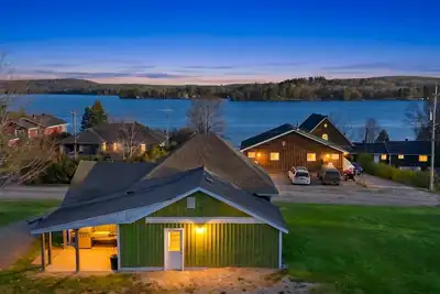 Image de South Baptiste Lake View | Boat Launch | Game Room