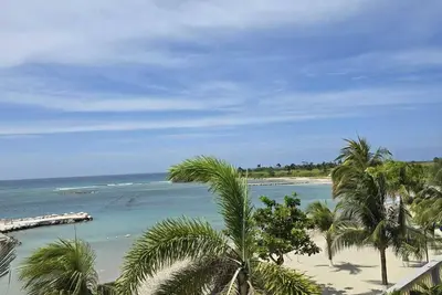Image de 2 Bedroom Villa, Private Beach, Communal Pool & Gym